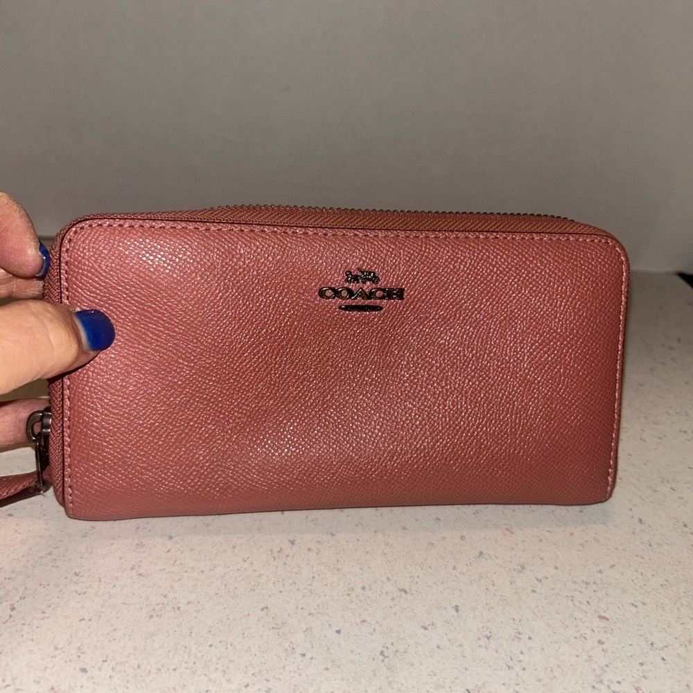 Coach Zip Around Wallet in Dusty Rose